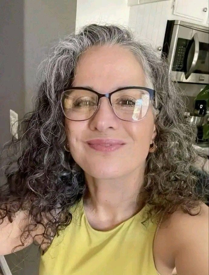 – Elena Dumitrescu, 54 de ani